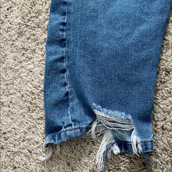 Refuge Denim Mom high waisted jeans with distressed hems - Picture 6 of 11